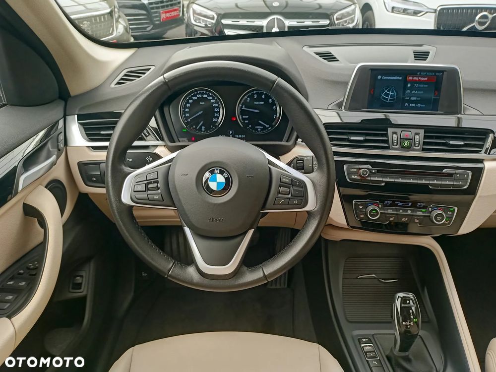 BMW X1 sDrive20i Advantage - 20