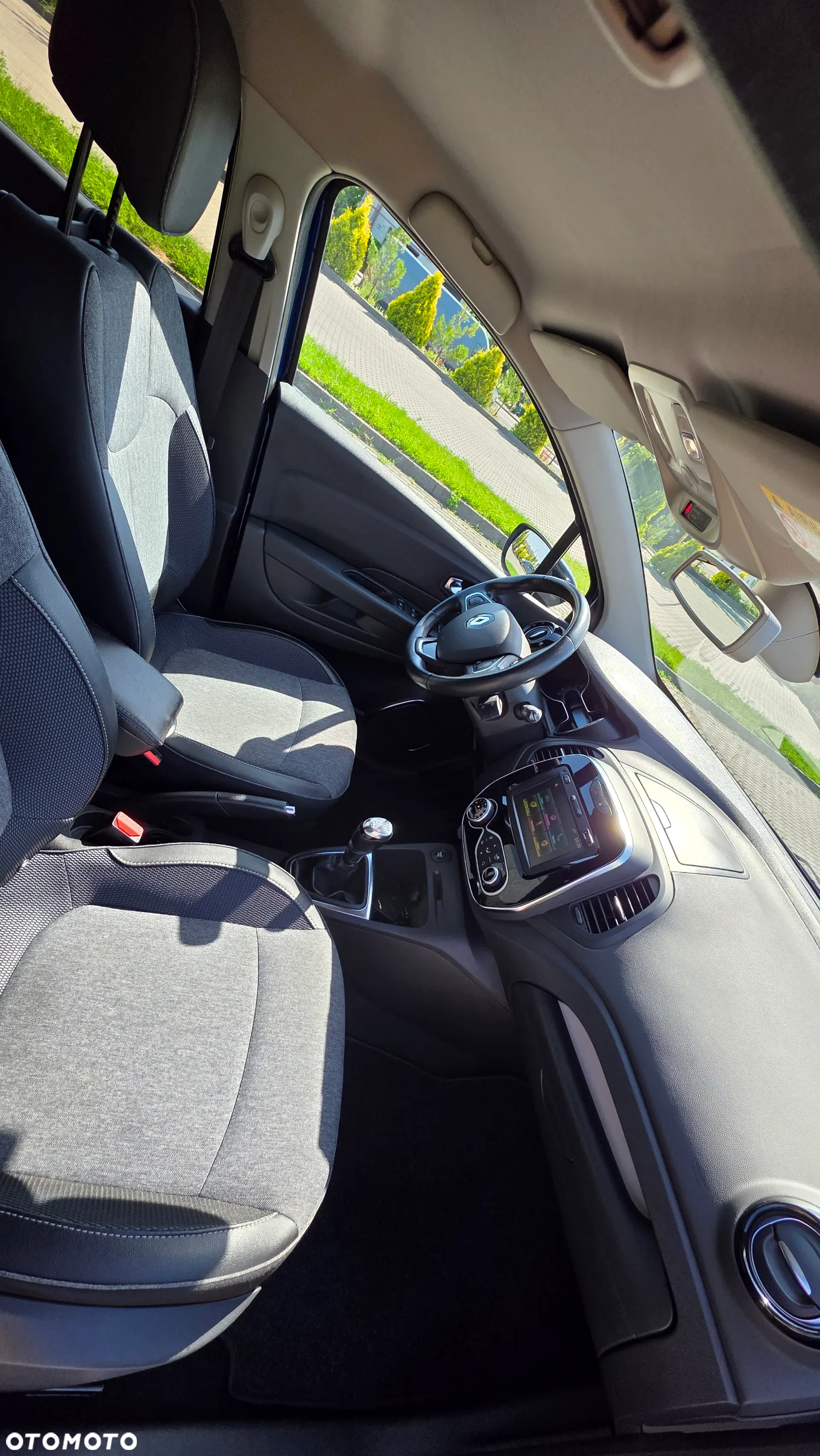 Renault Captur 1.3 Energy TCe Initiale Paris - 27