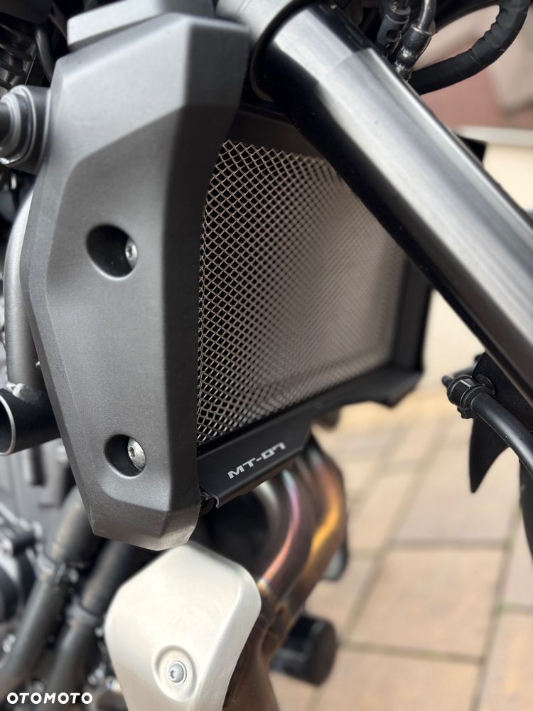 Yamaha MT - 12