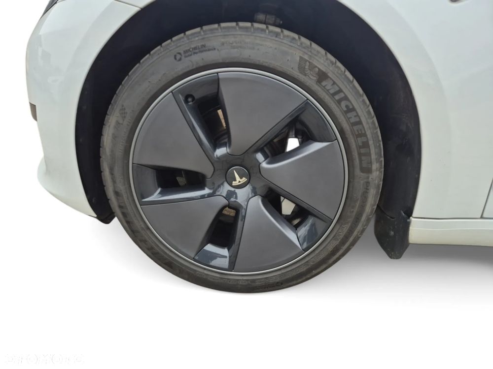Tesla Model 3 Long Range RWD - 16