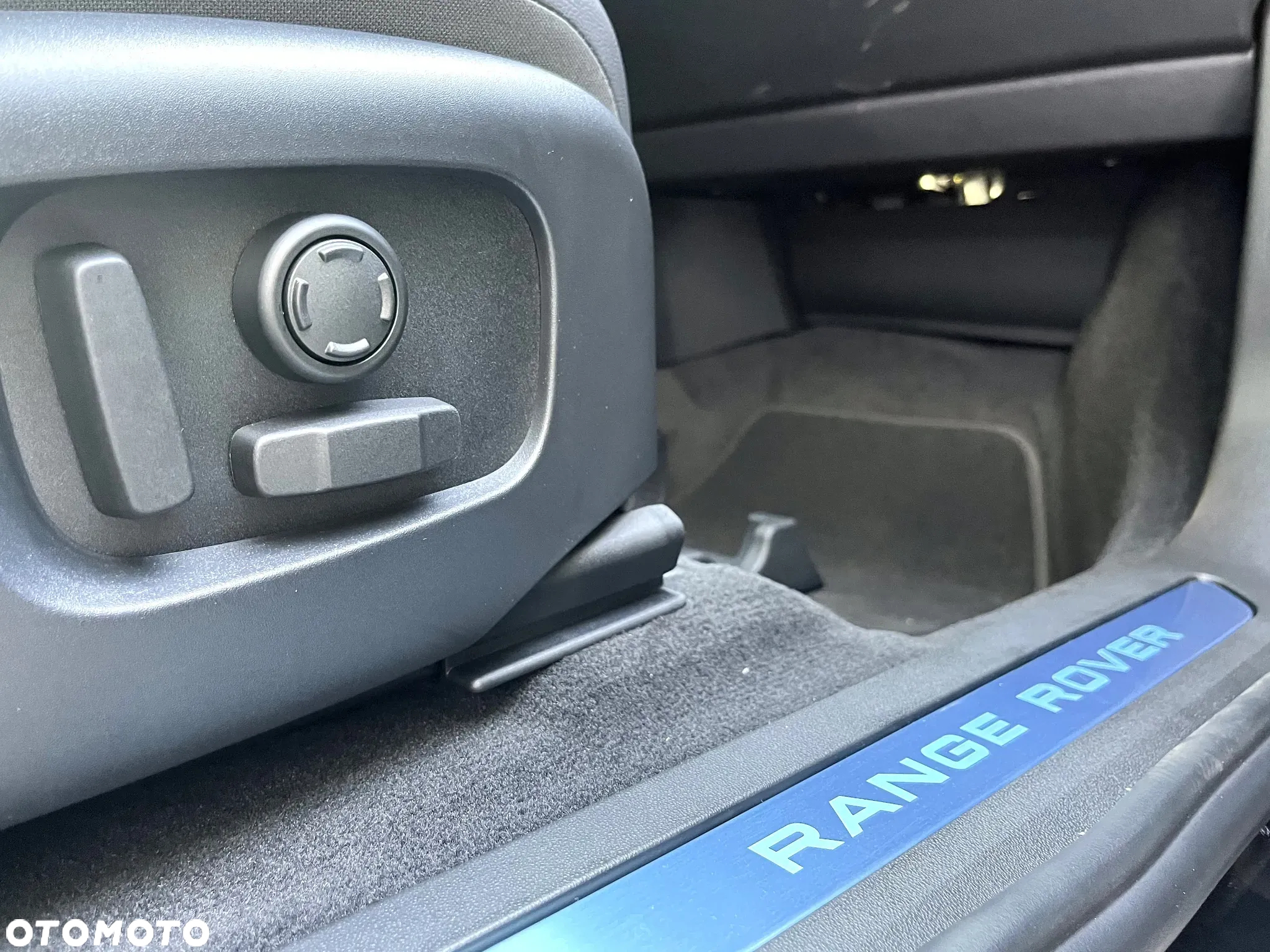 Land Rover Range Rover Evoque D200 R-Dynamic SE - 20