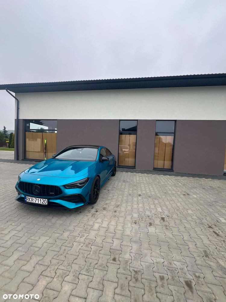 Mercedes-Benz CLA - 4