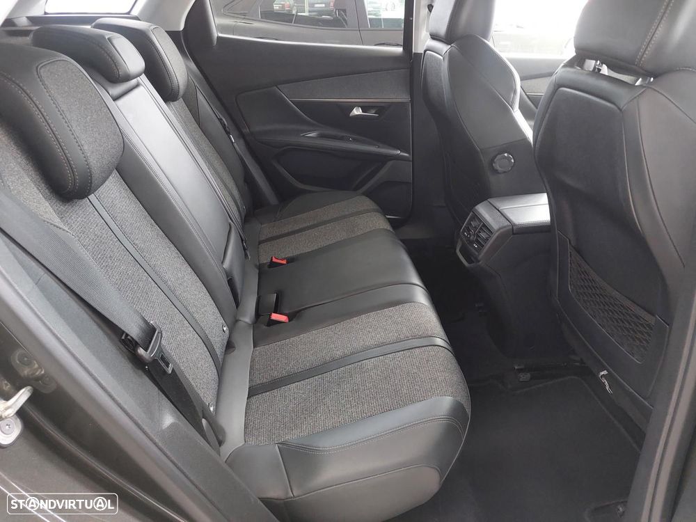 Peugeot 3008 1.5 BlueHDi Allure - 33