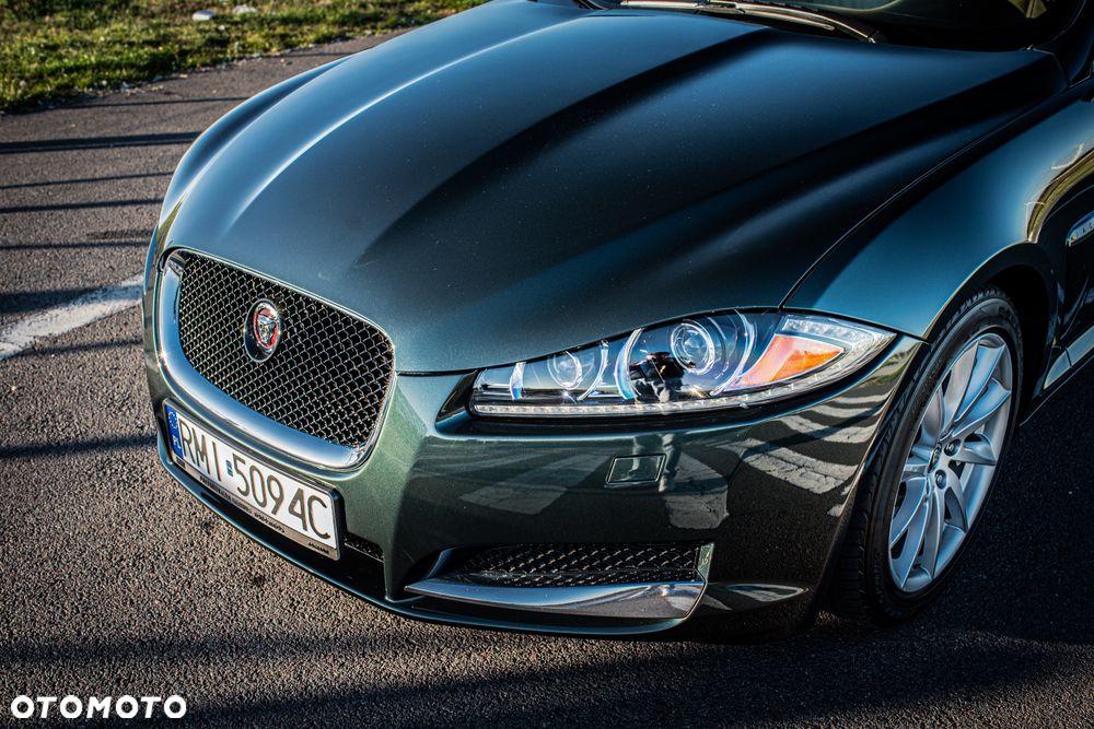 Jaguar XF - 4