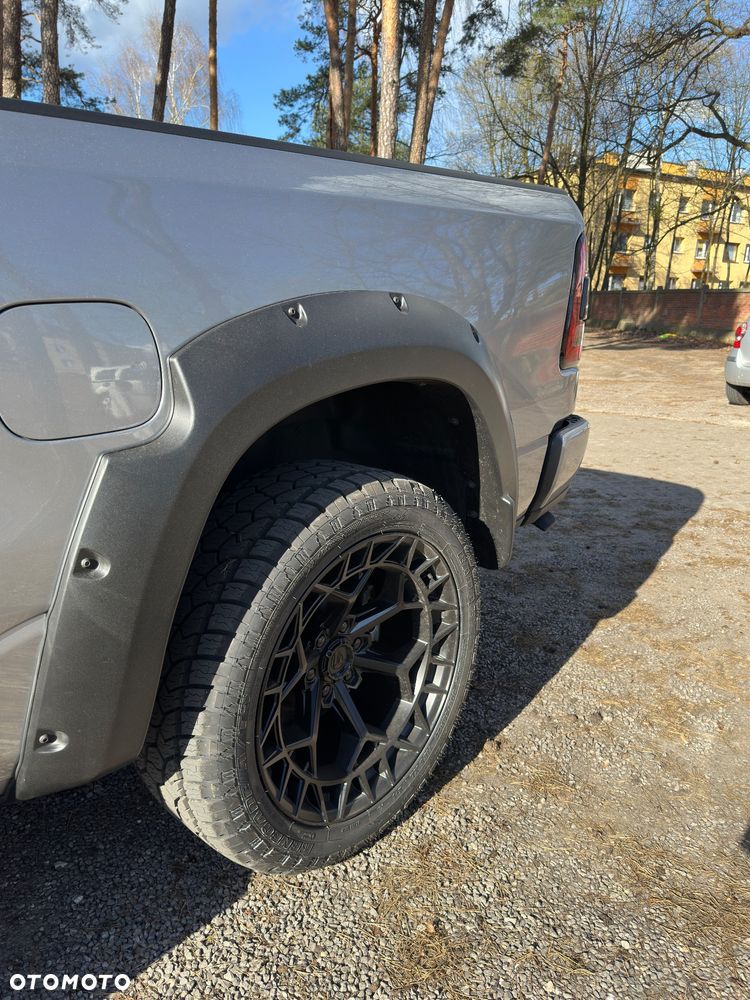 RAM 1500 5.7 Crew Cab Bighorn - 10