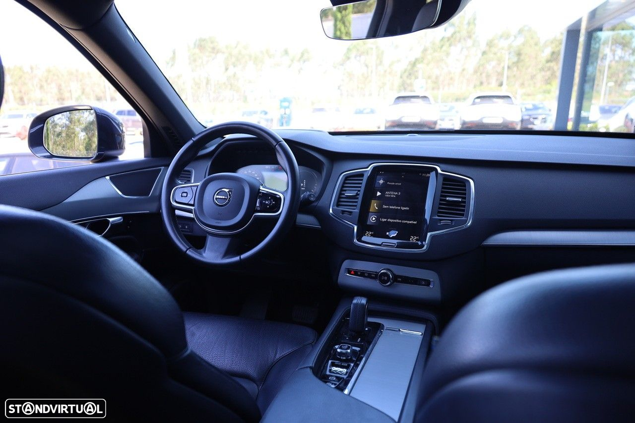 Volvo XC 90 2.0 T8 PHEV Momentum Plus AWD - 19