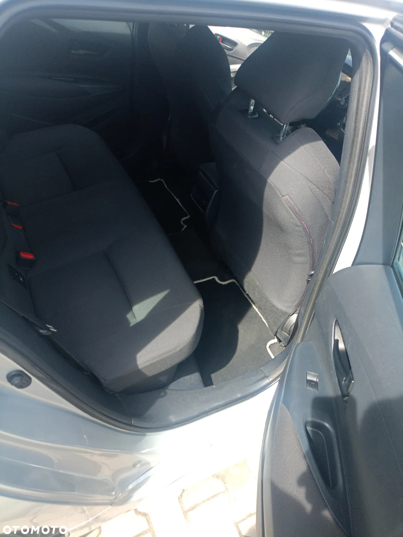 Toyota Corolla 1.8 Hybrid Active - 11