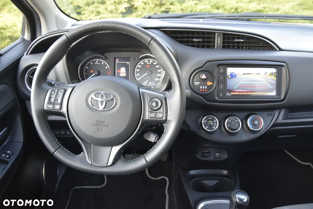 Toyota Yaris 1.5 20th Anniversary CVT - 16