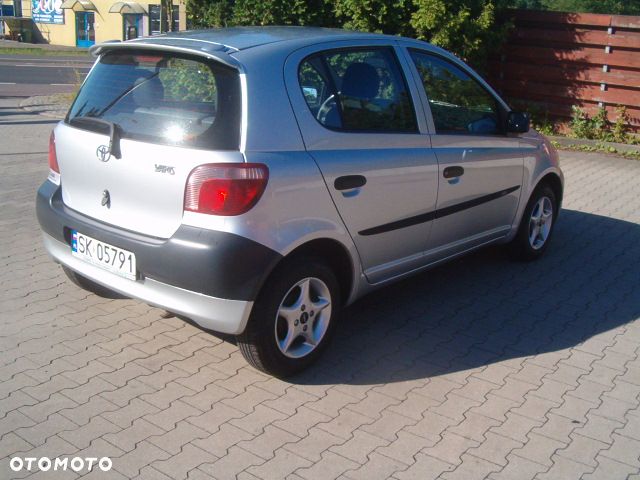 Toyota Yaris - 9