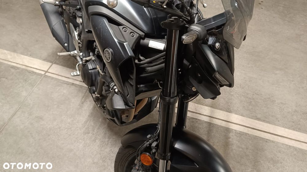 Yamaha MT - 9