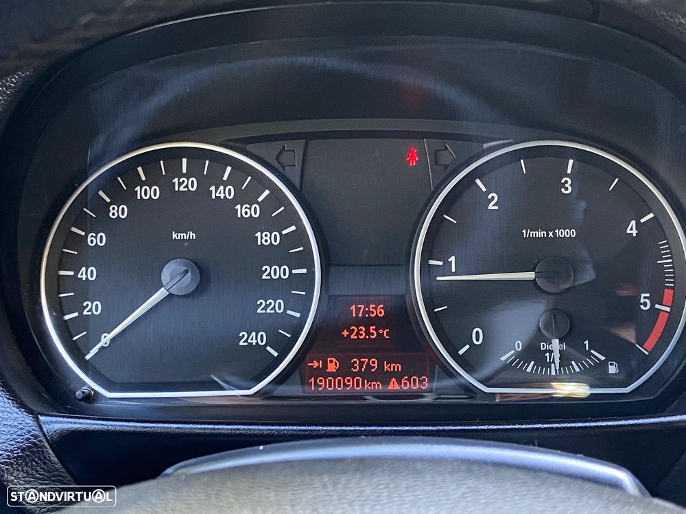 BMW 118 i - 13
