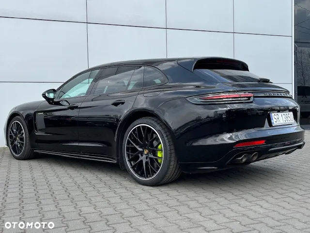 Porsche Panamera 4 e-Hybrid Sport Turismo 10 Years Edition - 10