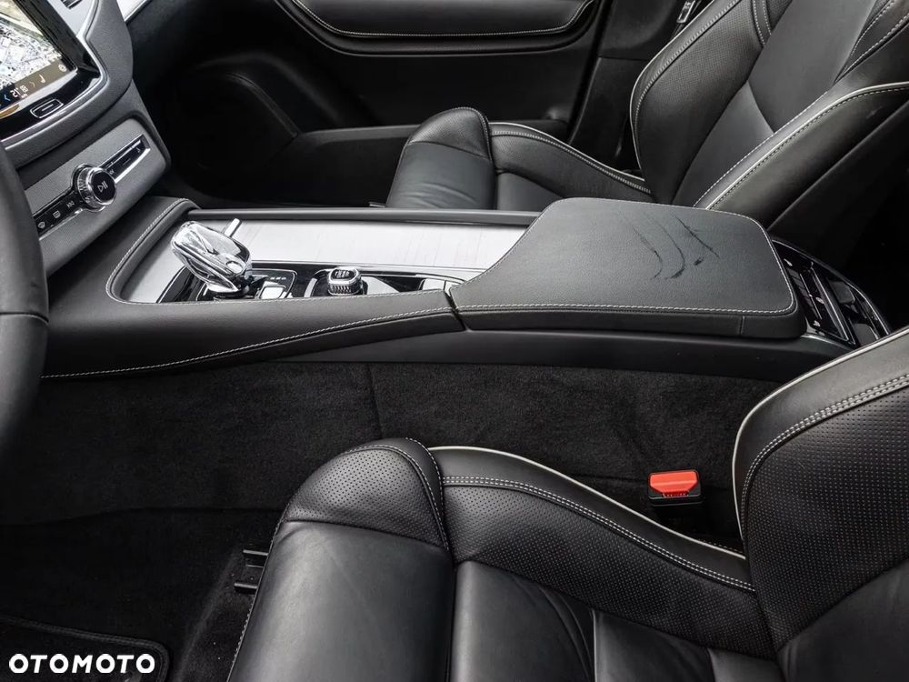 Volvo XC 90 T8 AWD Recharge Ultimate Dark - 13