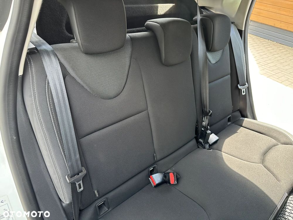 Renault Clio - 26