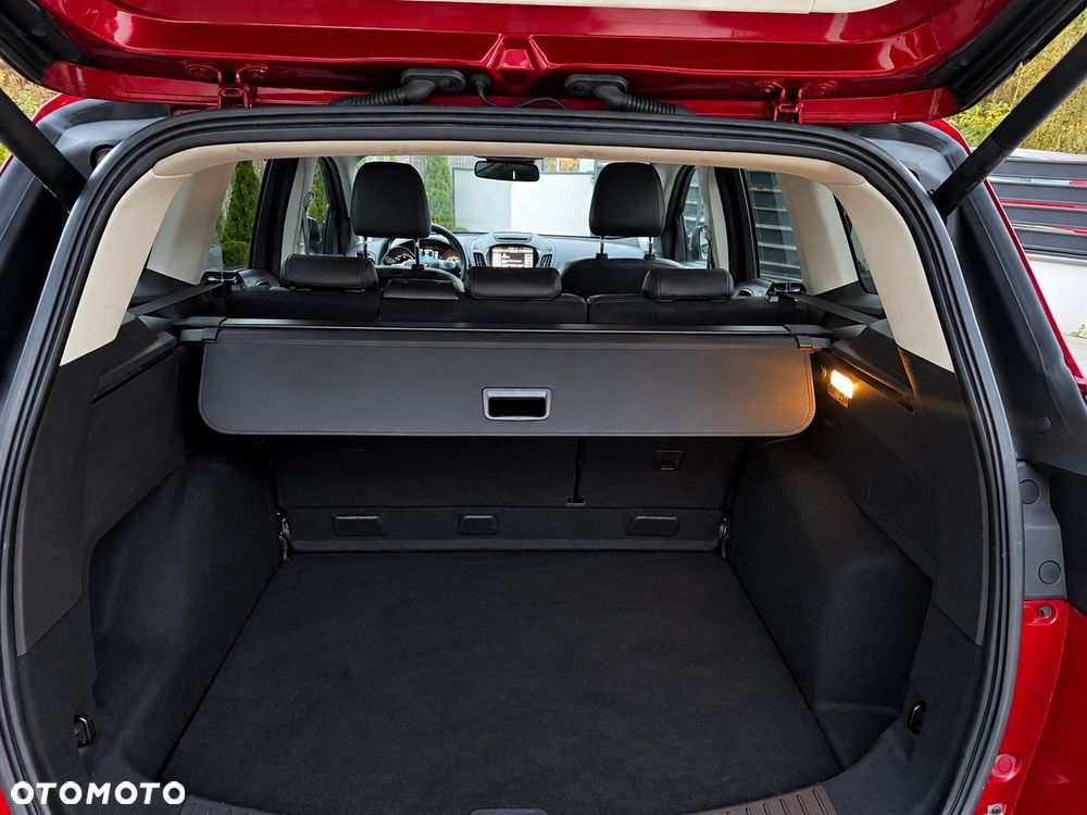 Ford Kuga 2.0 TDCi 2x4 Titanium - 18