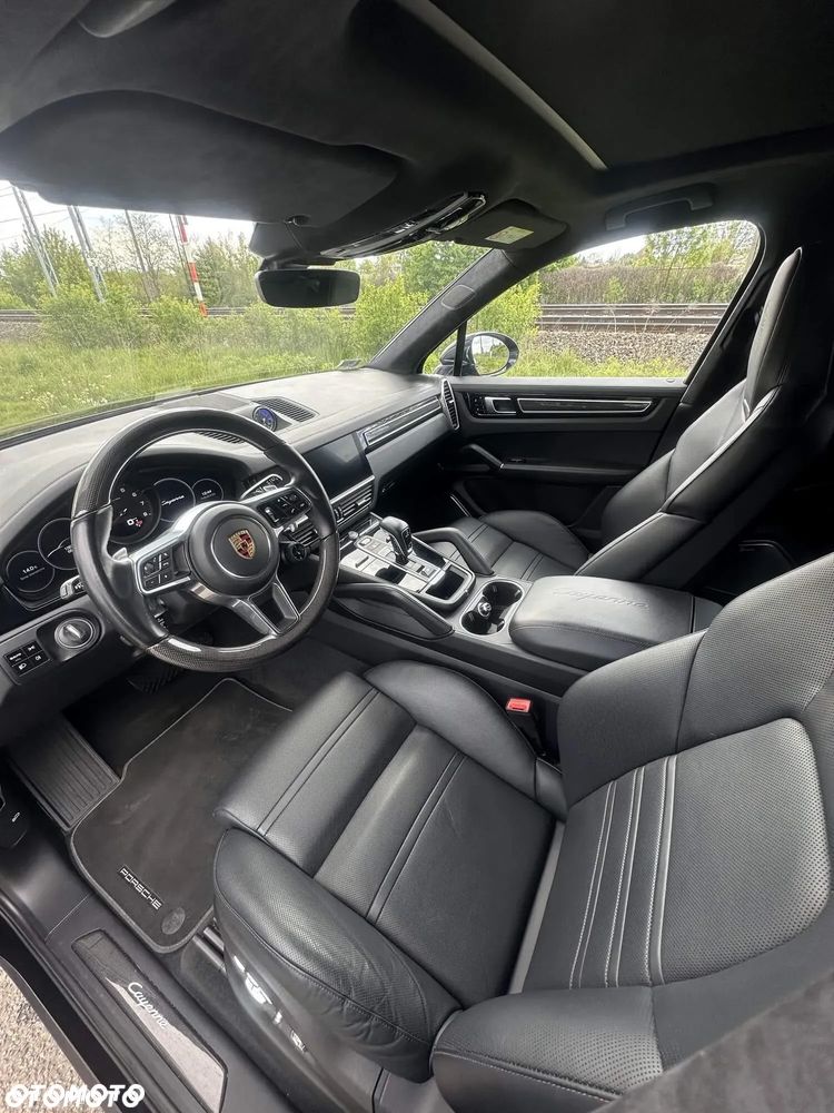 Porsche Cayenne Standard - 13