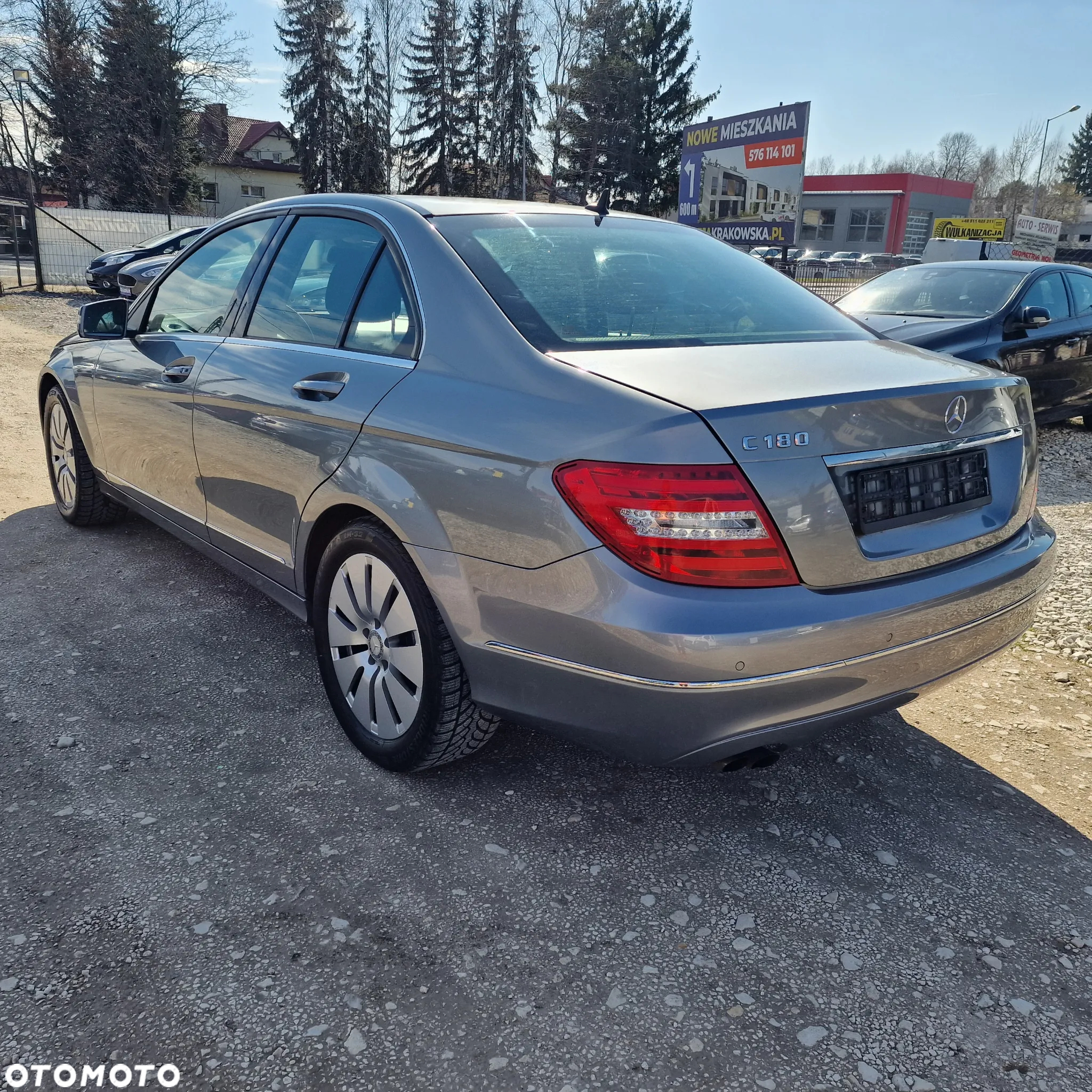 Mercedes-Benz Klasa C 180 (BlueEFFICIENCY) Elegance - 3