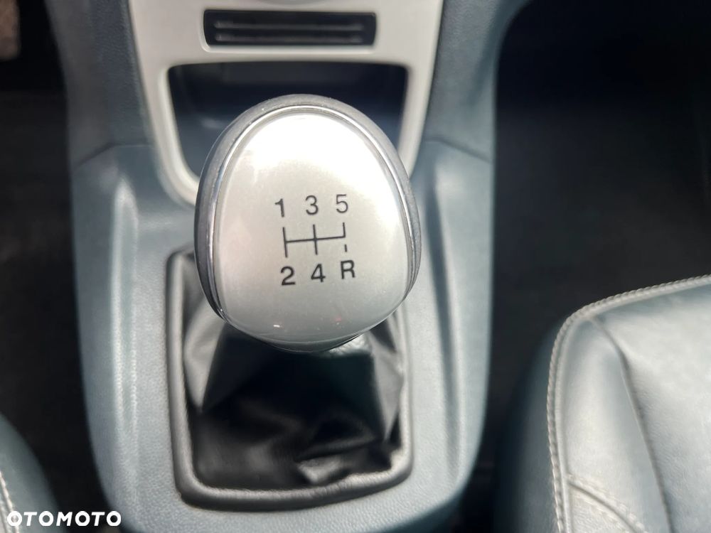 Ford Fiesta - 30
