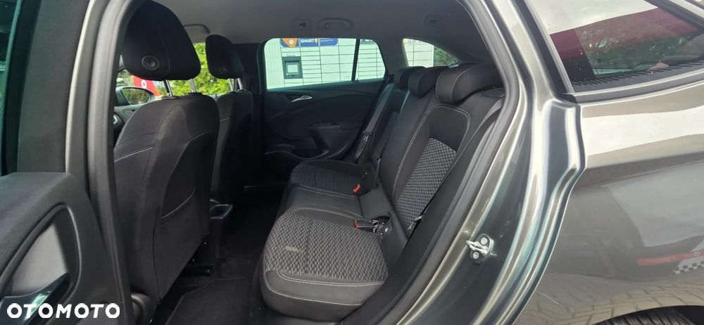 Opel Astra 1.4 Turbo Start/Stop Business - 28