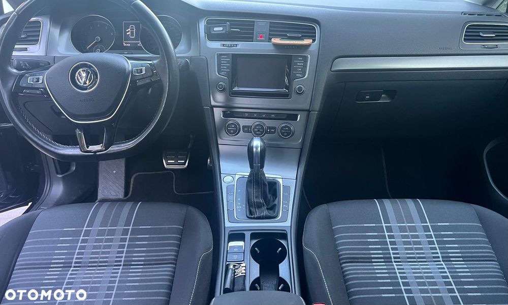 Volkswagen Golf 1.4 TSI BMT Comfortline DSG - 18