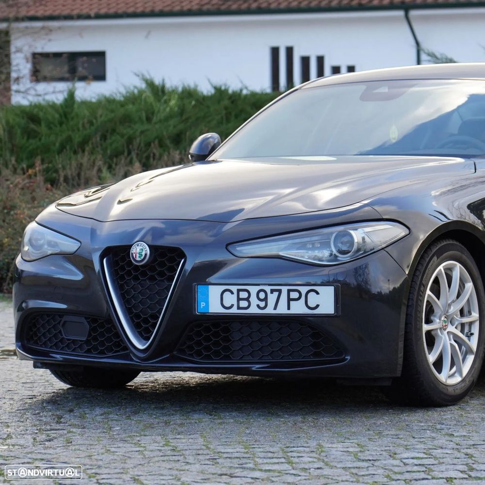 Alfa Romeo Giulia 2.2 D - 36