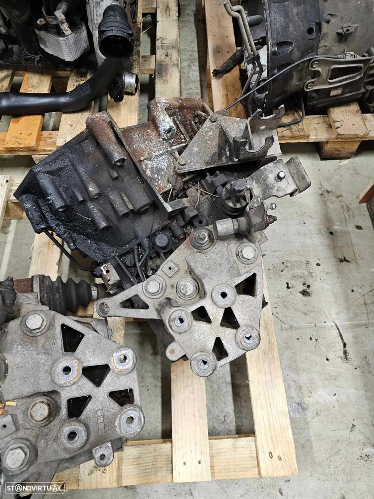 Caixa de velocidades Peugeot Boxer 2.2 HDI 120, ref 20GP05 - 3