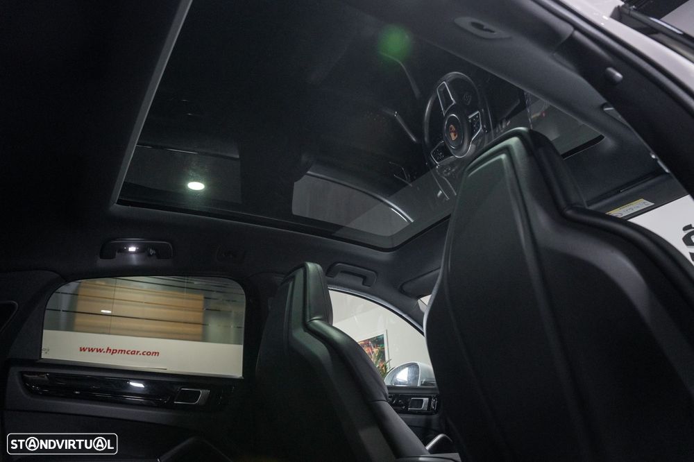 Porsche Cayenne Coupé E-Hybrid - 40