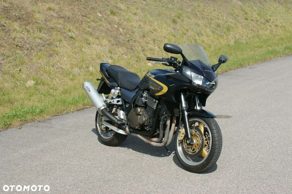Kawasaki ZRX - 3
