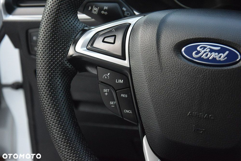 Ford S-Max 2.0 TDCi Titanium - 36