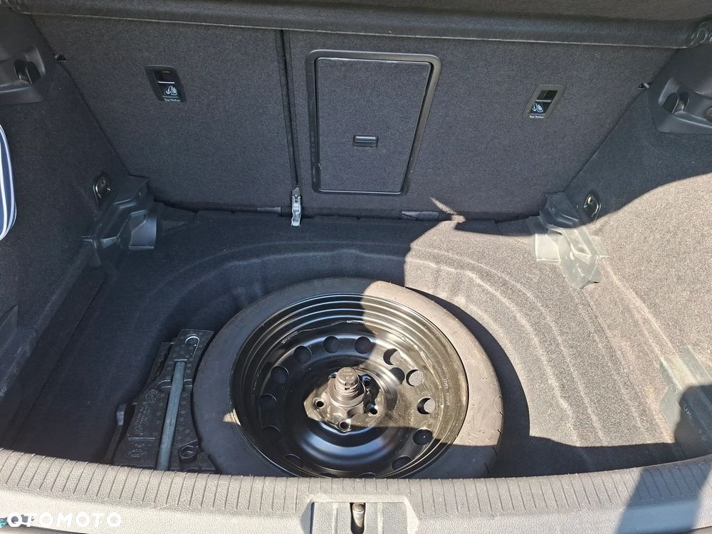 Volkswagen Golf 1.6 TDI BMT Comfortline - 14