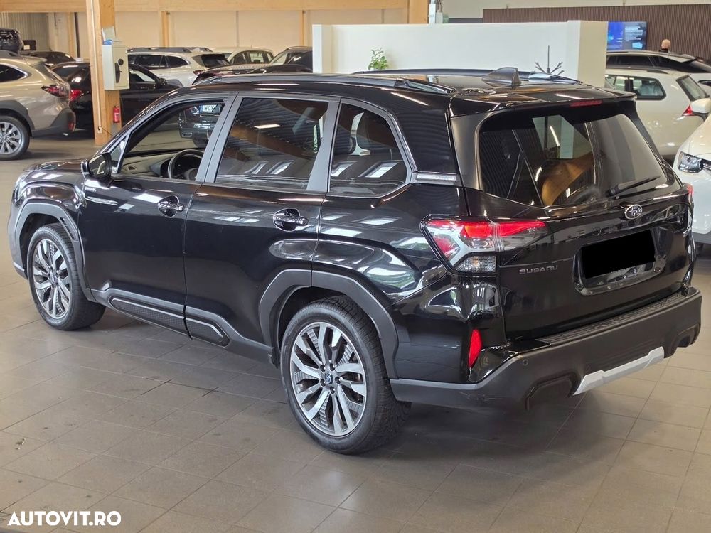 Subaru Forester 2.0 e-Boxer LinearTronic MHEV Premium - 4