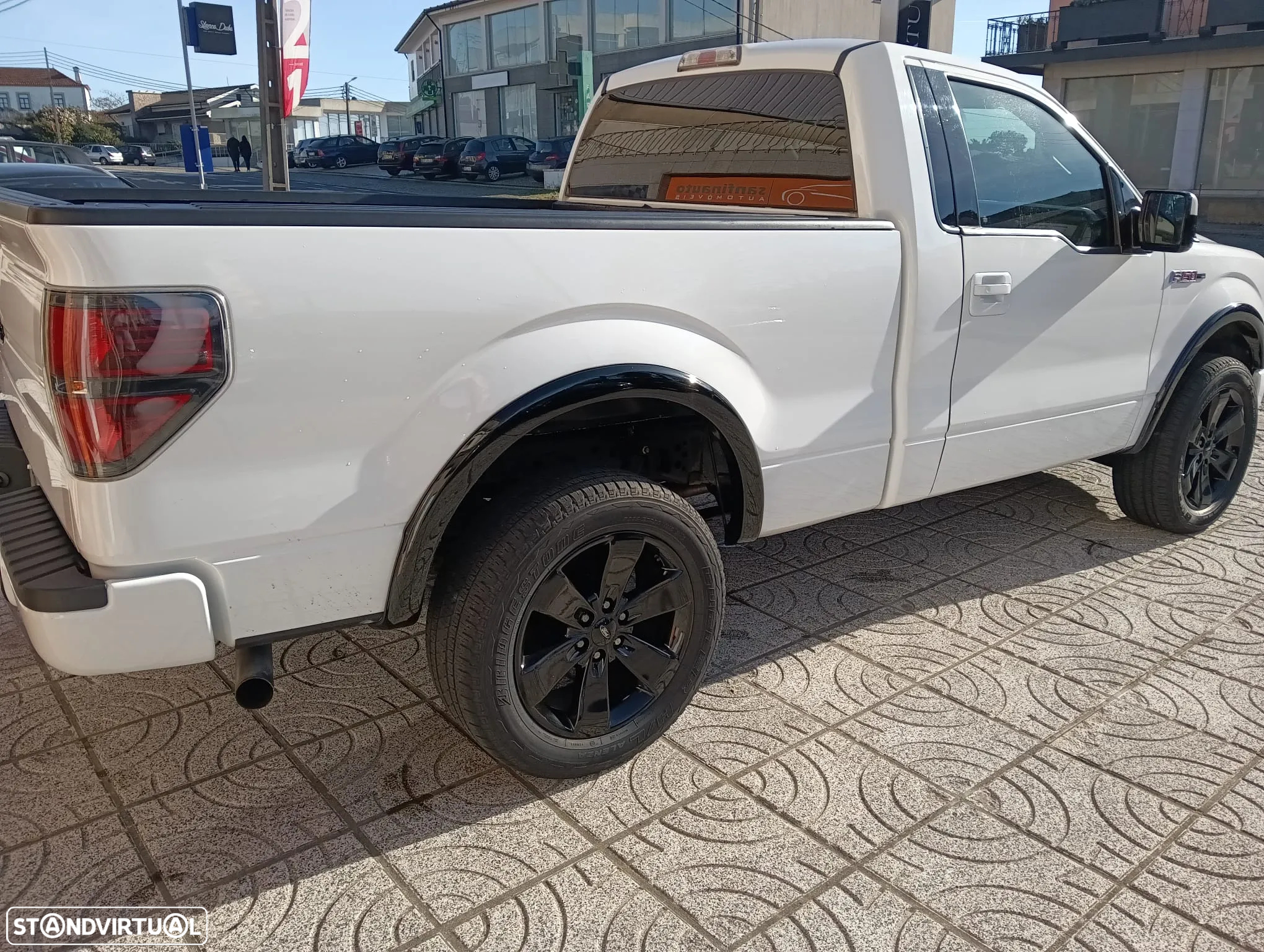 Ford F-150 - 8