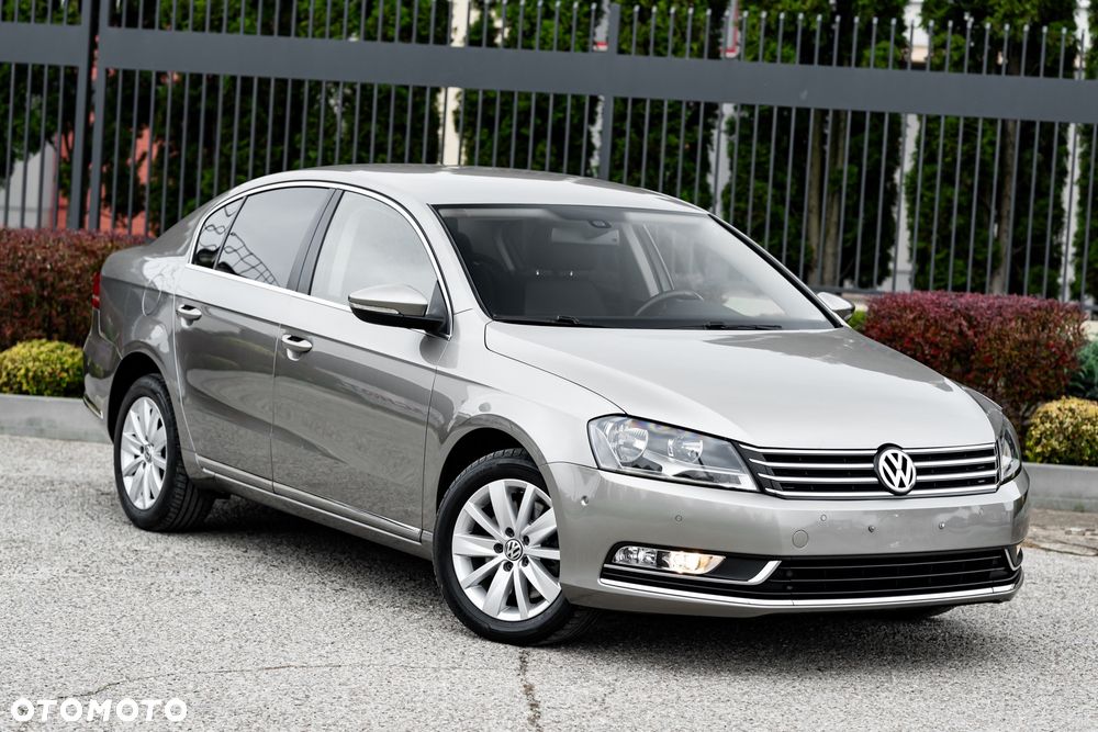 Volkswagen Passat 2.0 Blue TDI SCR Highline - 1