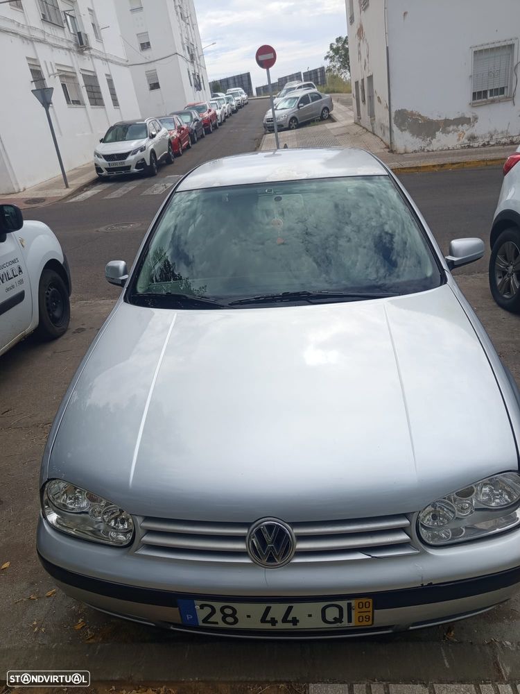 VW Golf - 1
