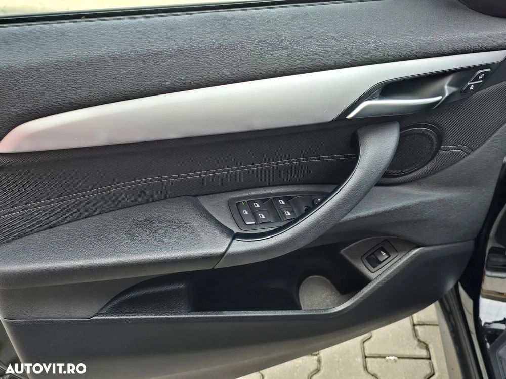 BMW X1 xDrive20i AT - 11
