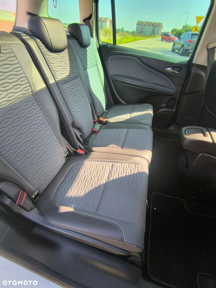 Opel Zafira 1.6 T SIDI Cosmo S&S - 23