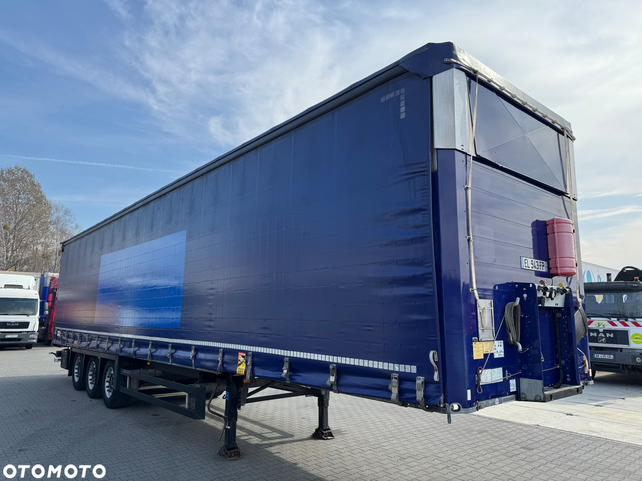 Schmitz Cargobull FIRANKA VARIOS MAŁO UŻYWANA - 3