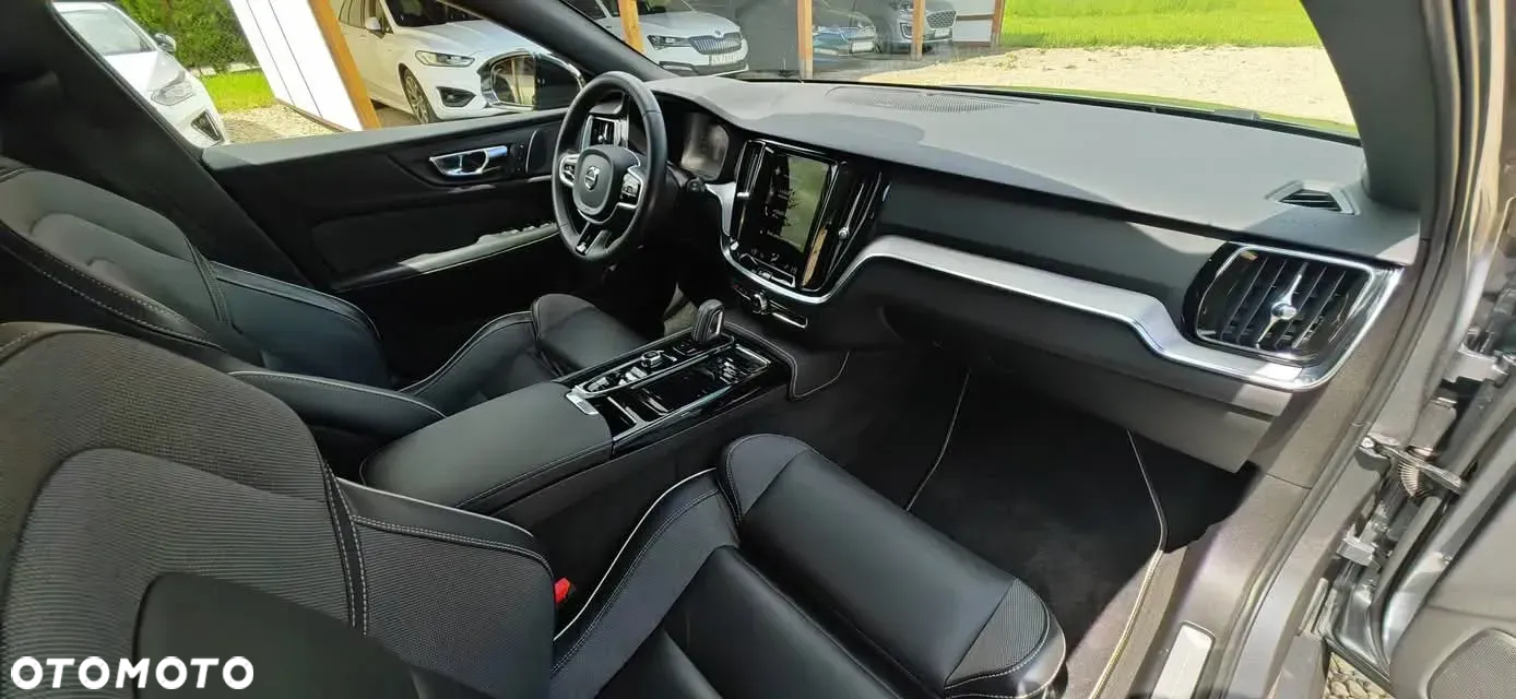 Volvo V60 T8 AWD Plug-In Hybrid Polestar Engineered - 20