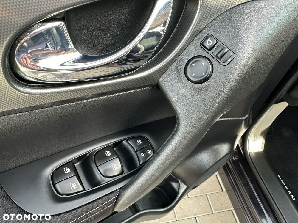 Nissan Qashqai 1.2 DIG-T N-Connecta - 17