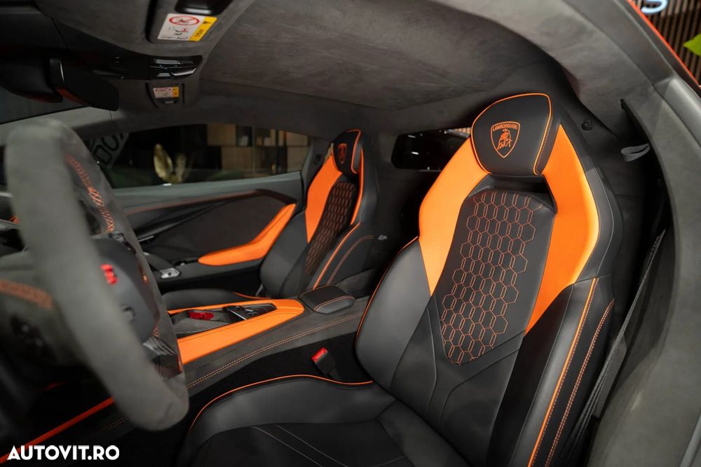 Lamborghini Revuelto - 31