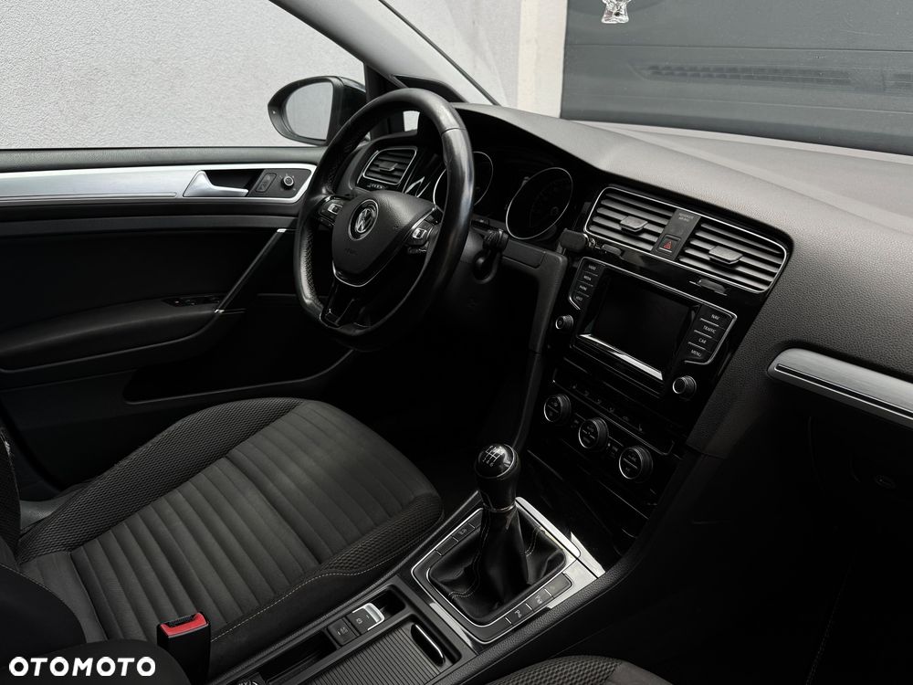 Volkswagen Golf 2.0 BlueTDI Cup - 23