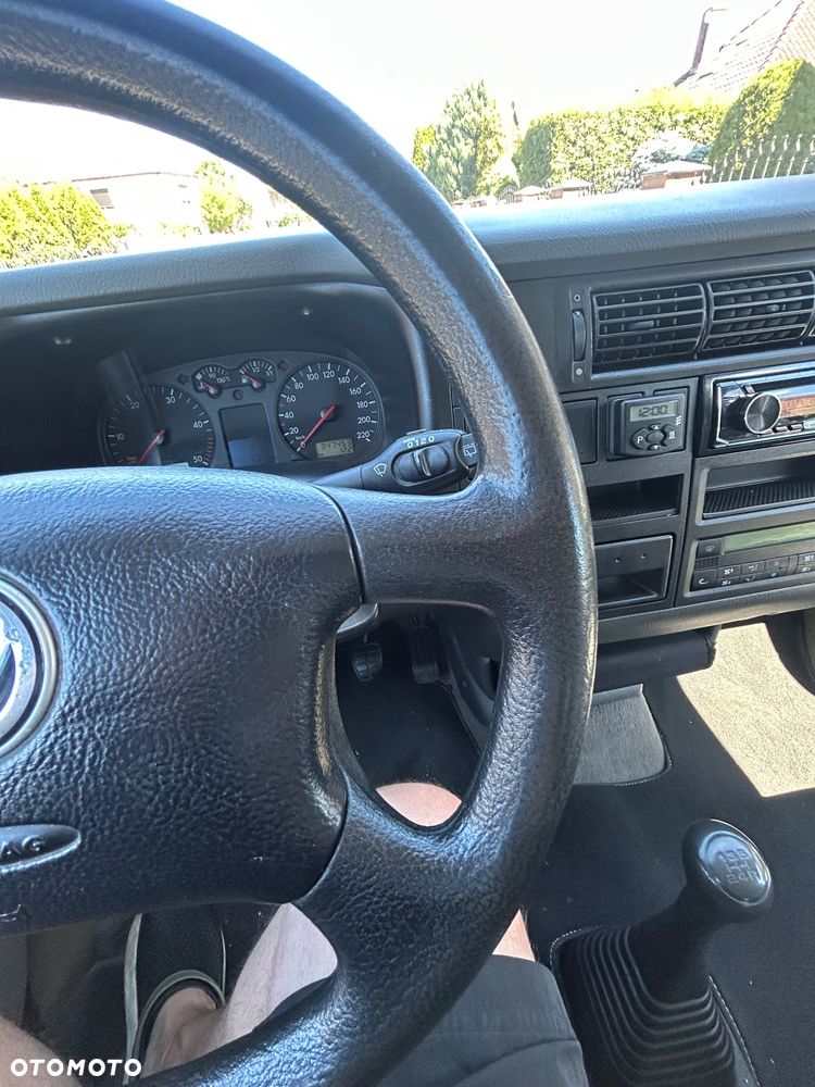 Volkswagen Multivan Standard - 12