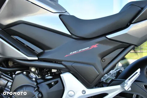 Honda NC - 9