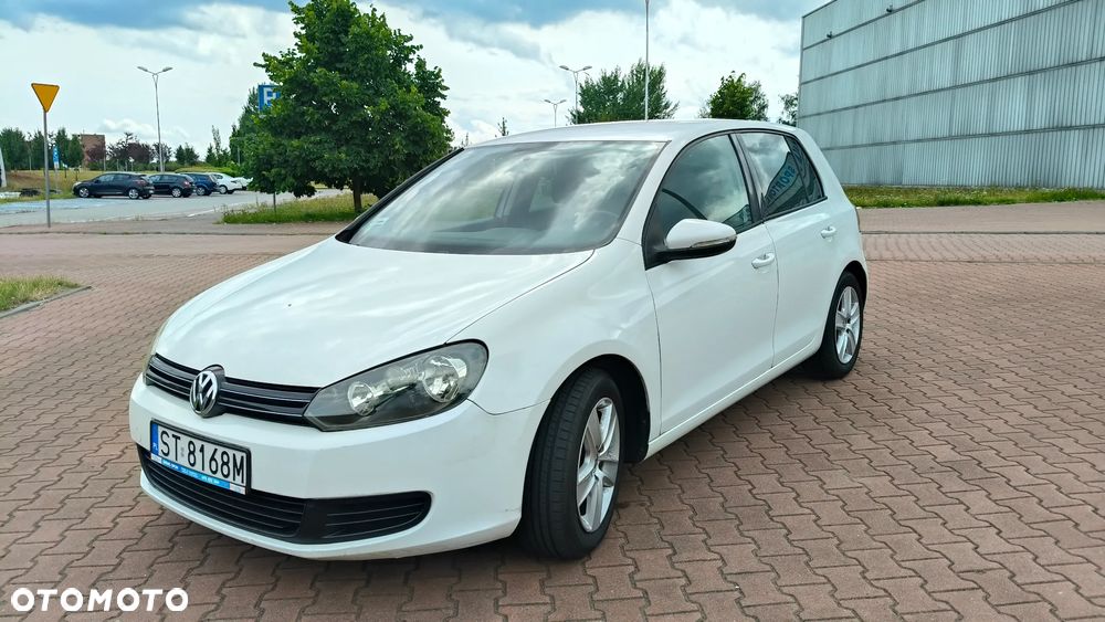 Volkswagen Golf - 1