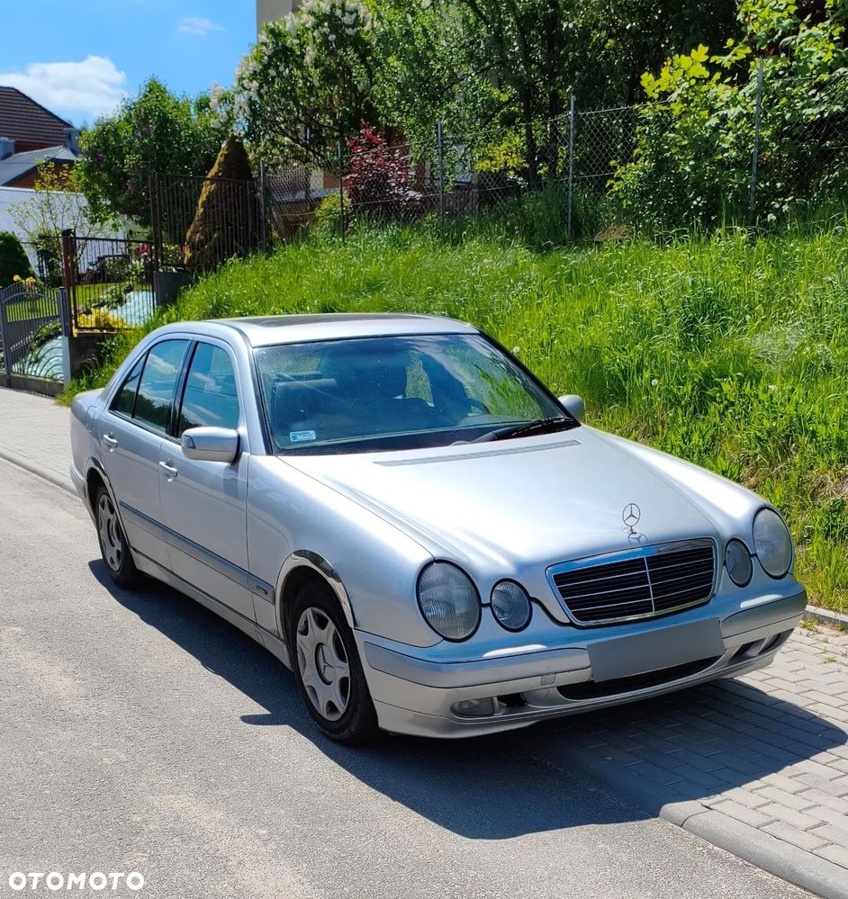 Mercedes-Benz Klasa E - 3