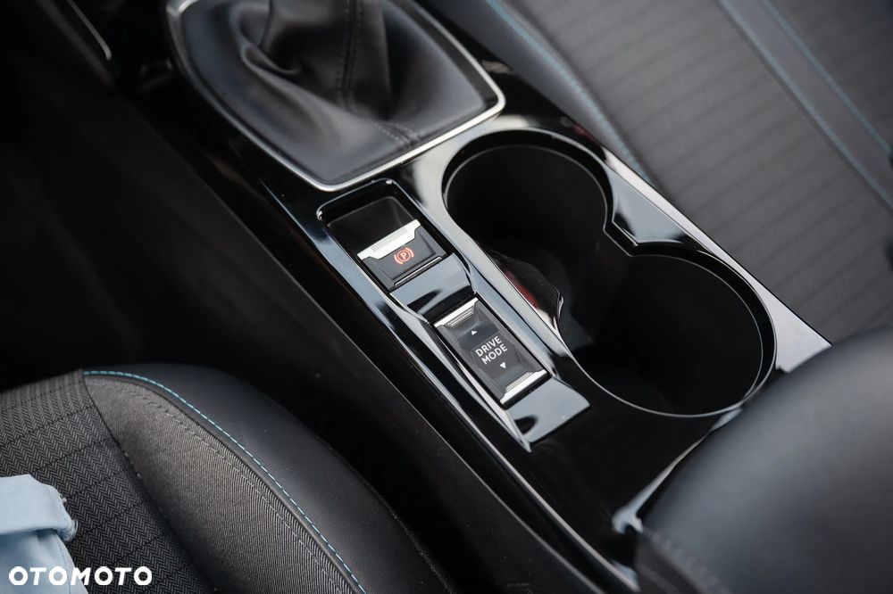 Peugeot 208 1.2 PureTech Allure S&S - 38