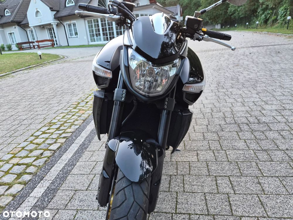 Suzuki GSX - 35