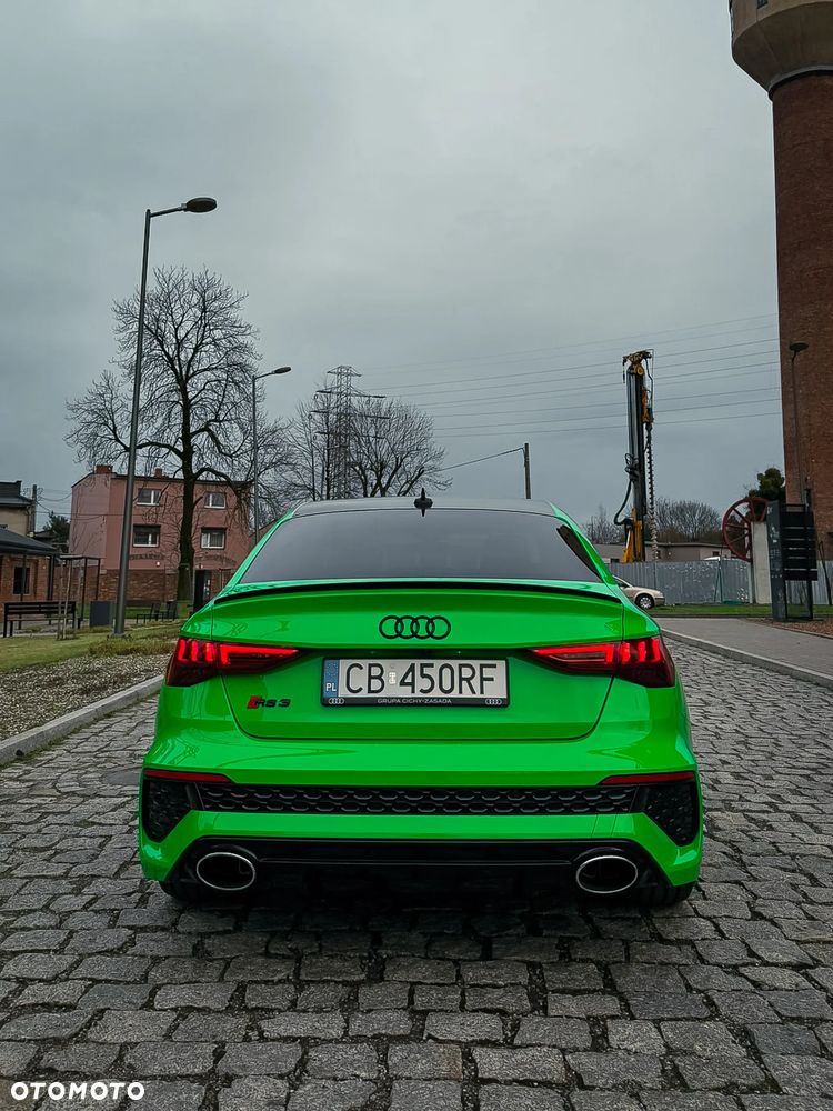 Audi RS3 Limousine - 12