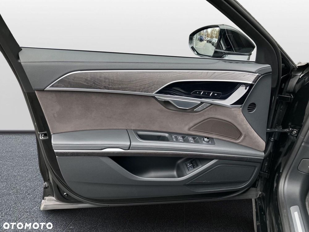 Audi A8 - 34