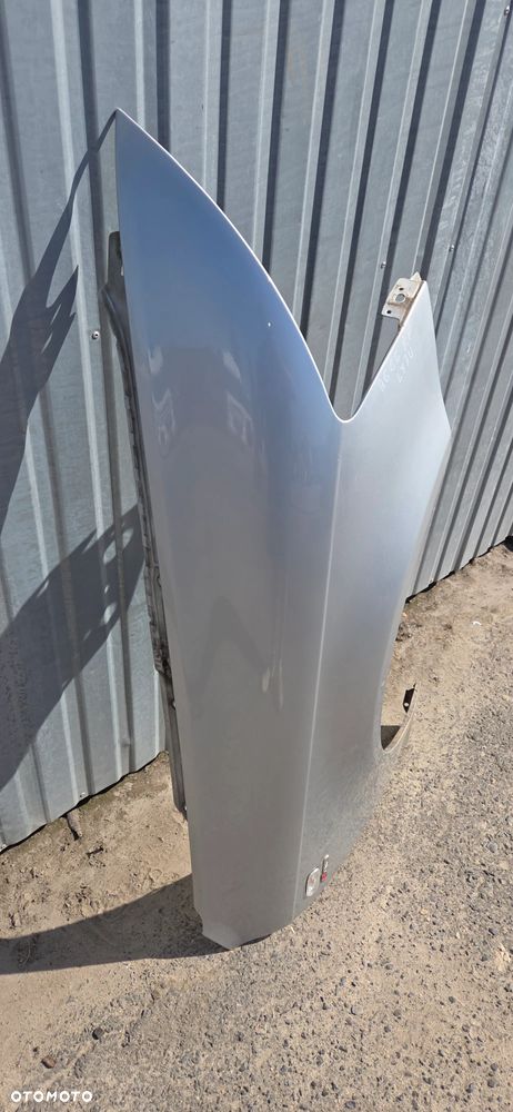 Błotnik prawy Audi A6 C6 LY7W - 2